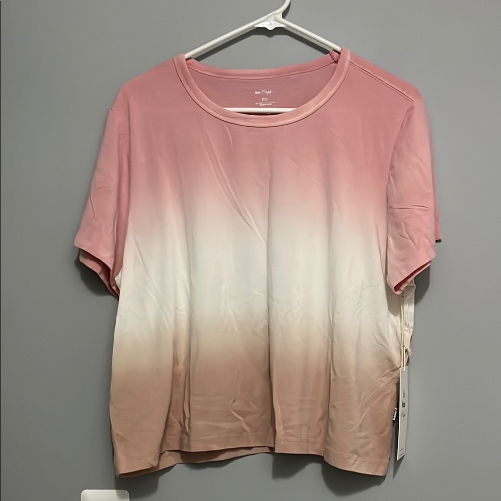 feat NWT Pink and White Ombre T-Shirt - Picture 2 of 7